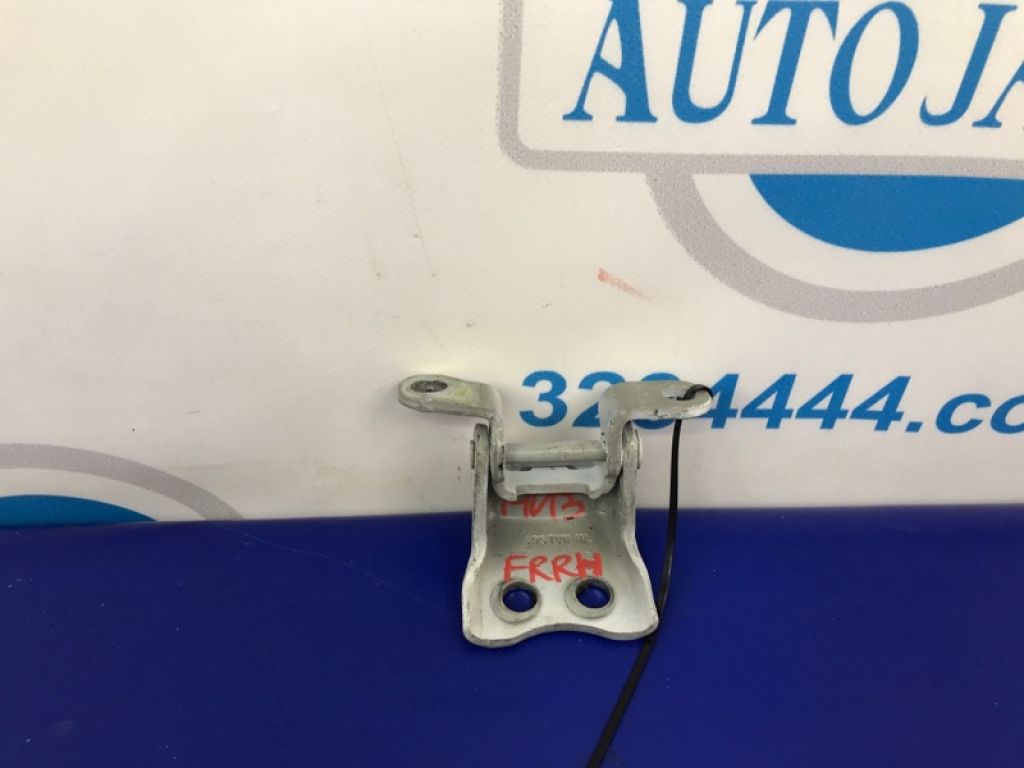 67420-SDA-A01ZZ | Петля двери нижняя передн. прав. ACURA RDX 12-19 - Фото 2