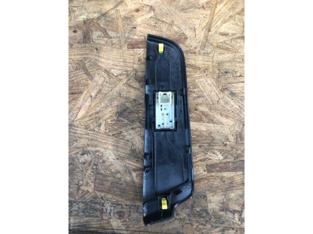Кнопка склопідіймача TOYOTA CAMRY 55 14-17 - Фото 2
