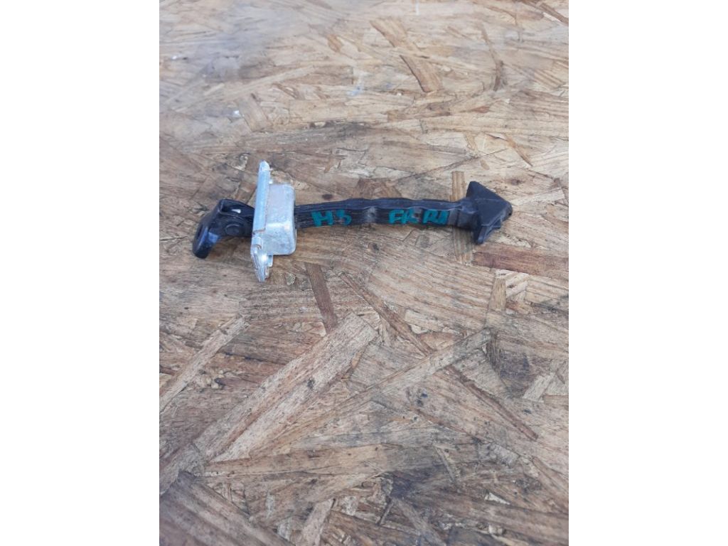 BBM458270C | Обмежувач дверей передн. прав. MAZDA 3 BL 09-13 - Фото 2