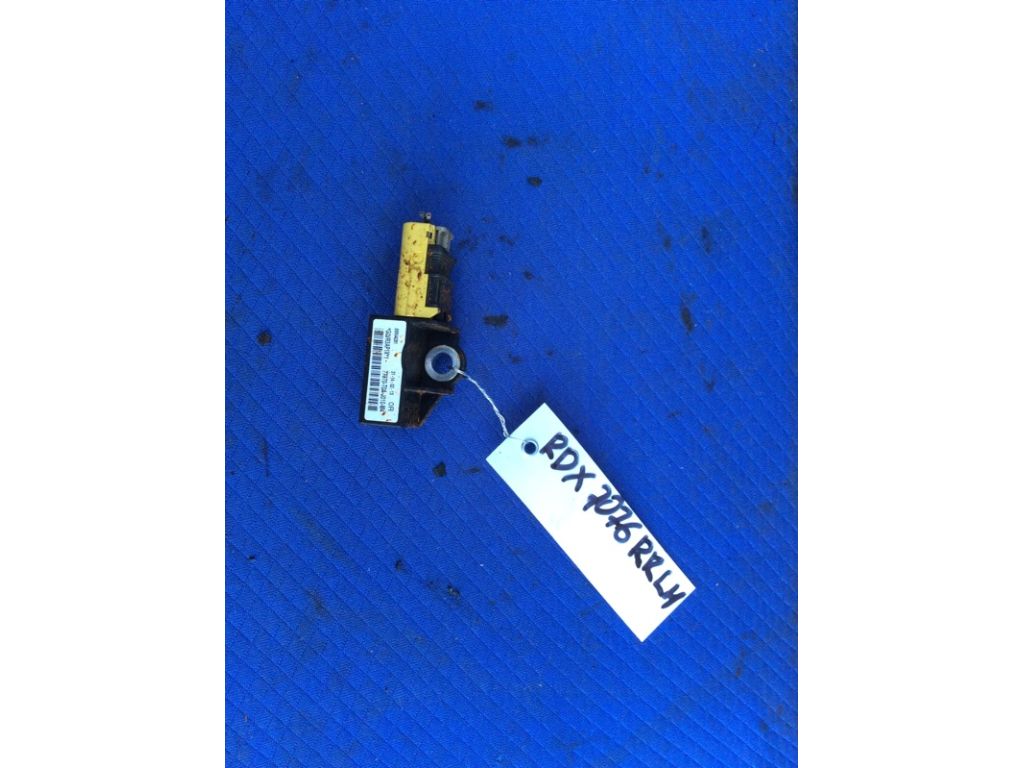 77970-T0A-J01 | Датчик удара задн. лев. ACURA RDX 12-19