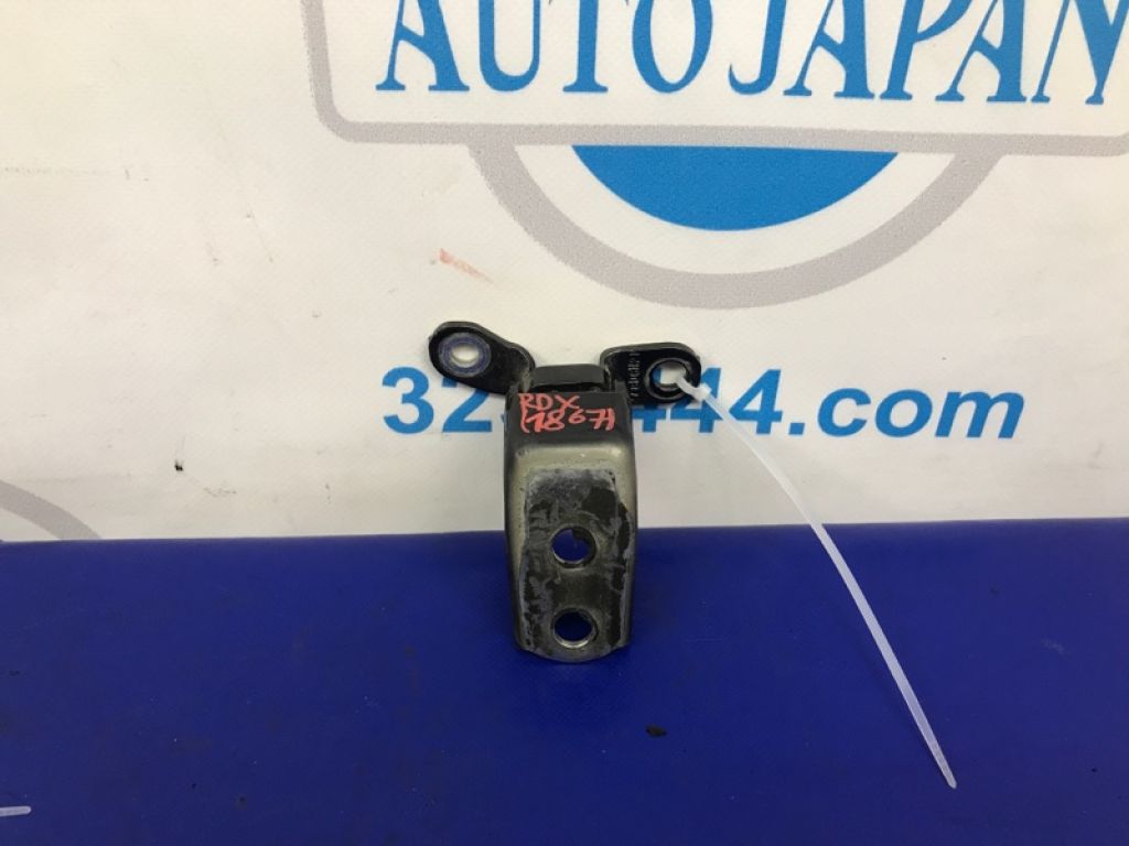 67410-SNE-A01ZZ | Петля двери верхняя передн. прав. ACURA RDX 12-19