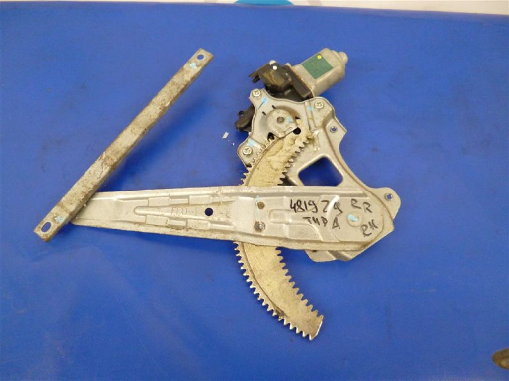 82720-EE00B | Склопідйомник задн. прав. NISSAN TIIDA/VERSA C11 04-11