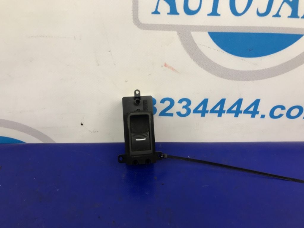35770-TL2-A01 | Кнопка стеклоподъемника задн. лев. HONDA ACCORD CU8 / TSX 08-14