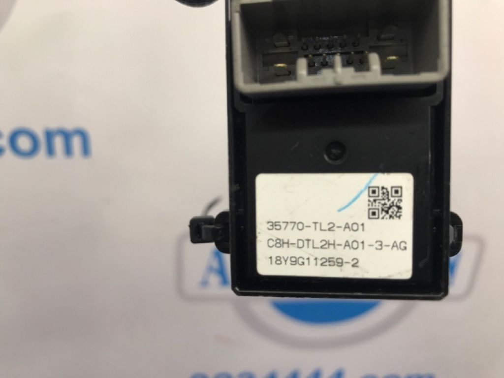 35770-TL2-A01 | Кнопка стеклоподъемника задн. лев. HONDA ACCORD CU8 / TSX 08-14 - Фото 3