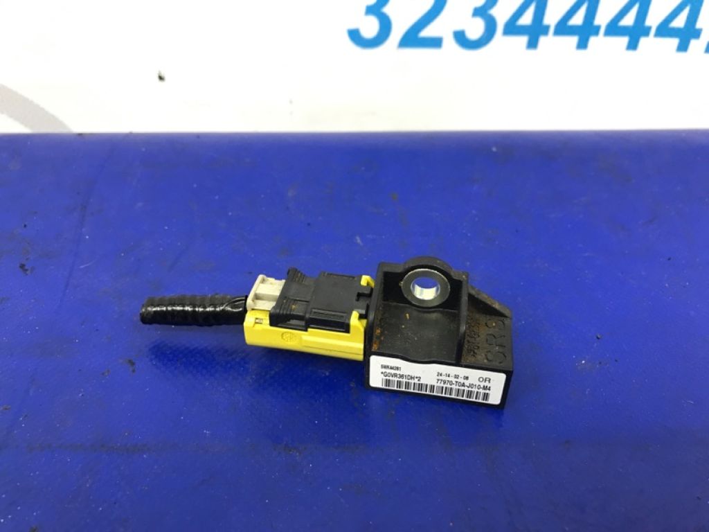 77970-T0A-J01 | Датчик удара задн. прав. ACURA RDX 12-19