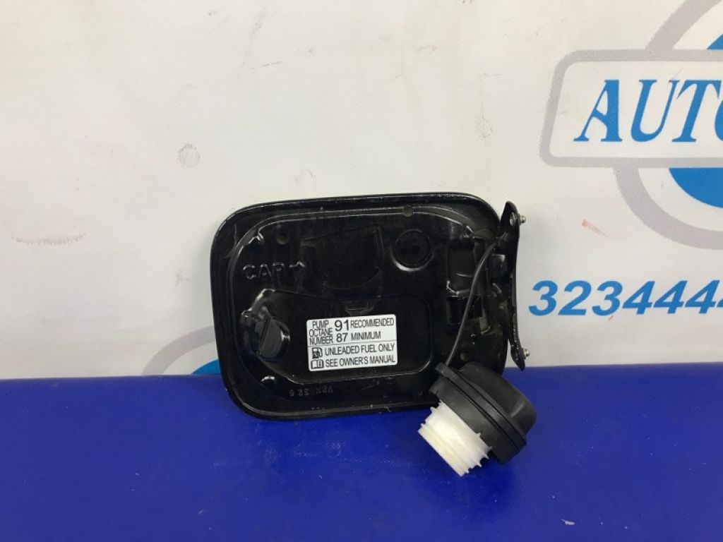 63910-TX4-A00ZZ | Лючок топливного бака ACURA RDX 12-19 - Фото 2