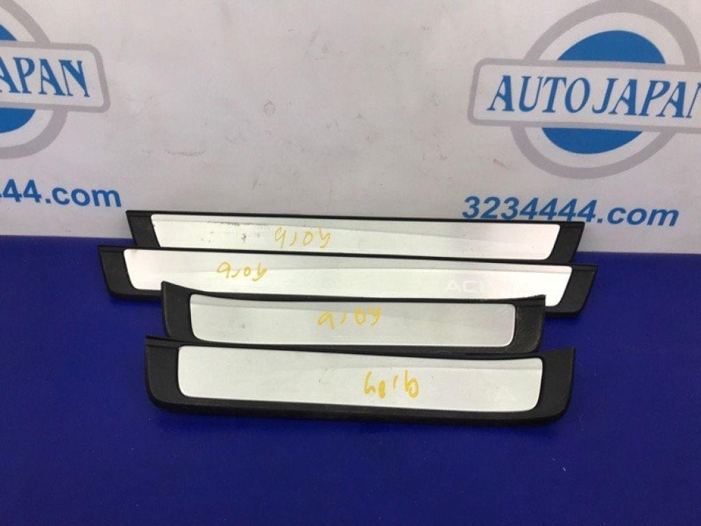 84252-TX4-A00ZA | Накладка порога внутрення ACURA RDX 12-19