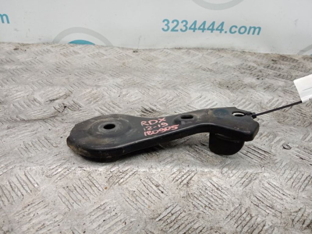 50265-TA0-A00 | Крепление балки подвески передн. прав. ACURA RDX 12-19