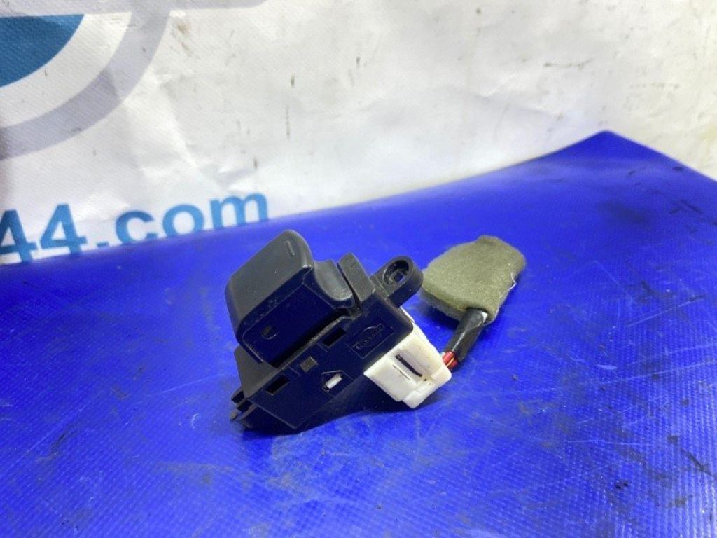 83071FG110 | Кнопка склопідіймача задн. прав. SUBARU OUTBACK 09-14 BR