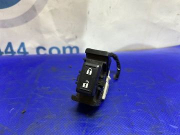 Кнопка центрального замку передн. прав. SUBARU OUTBACK 09-14 BR