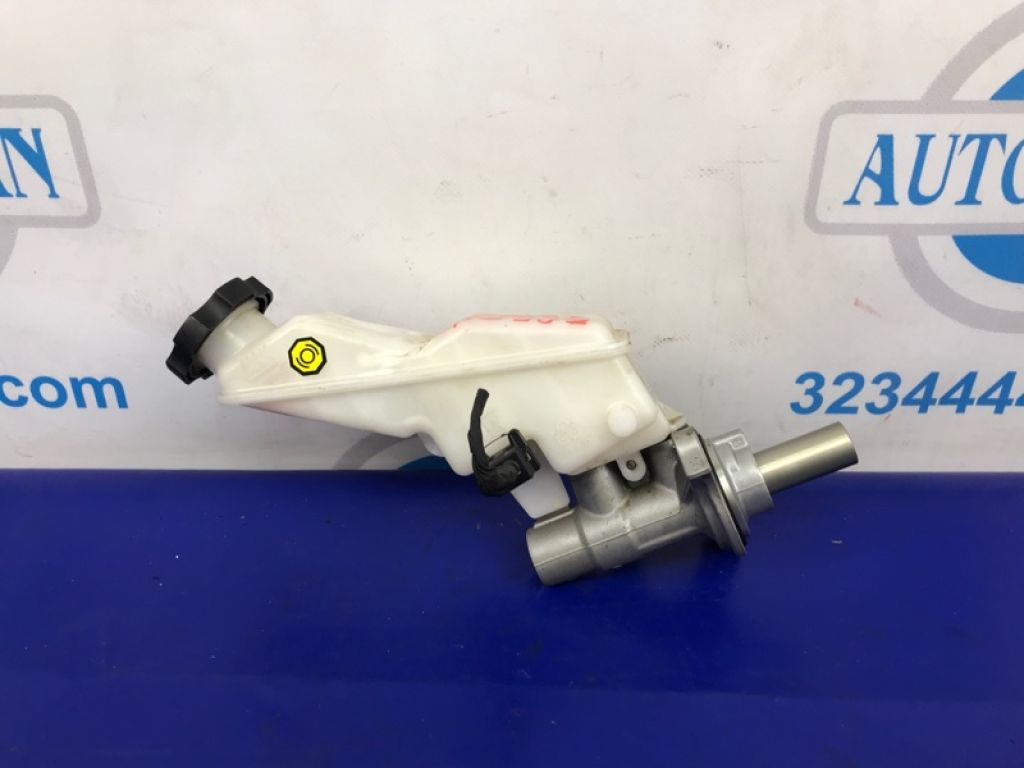 58510-C6800 | Главный тормозной цилиндр KIA SORENTO UM 14-