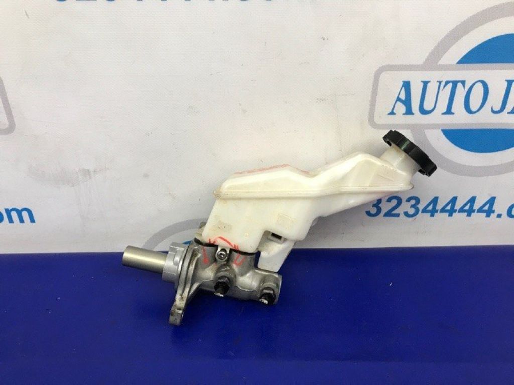 58510-C6800 | Главный тормозной цилиндр KIA SORENTO UM 14- - Фото 2