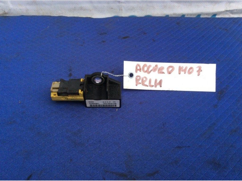 77970-TX6-A01 | Датчик удара задн. лев. HONDA ACCORD CR 13-18
