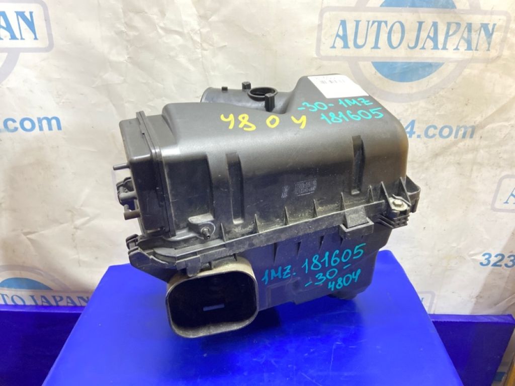 17700-0A180 | Корпус воздушного фильтра TOYOTA CAMRY 30 02-06
