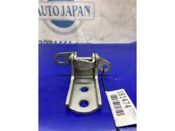 Петля двери верхняя передн. прав. TOYOTA CAMRY 30 02-06