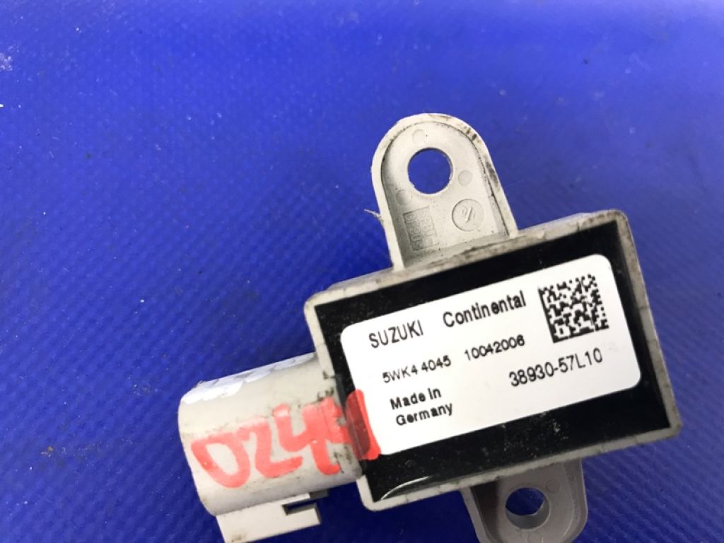 38930-57L10 | Датчик удара передн. SUZUKI KIZASHI 09-14 - Фото 3