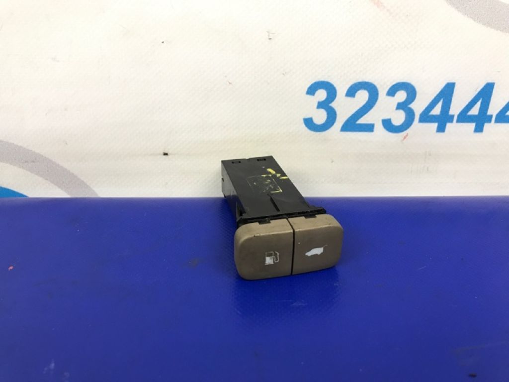 35800-STX-A12ZC | Кнопка відкриття лючка бензобака ACURA MDX (YD2) 06-13