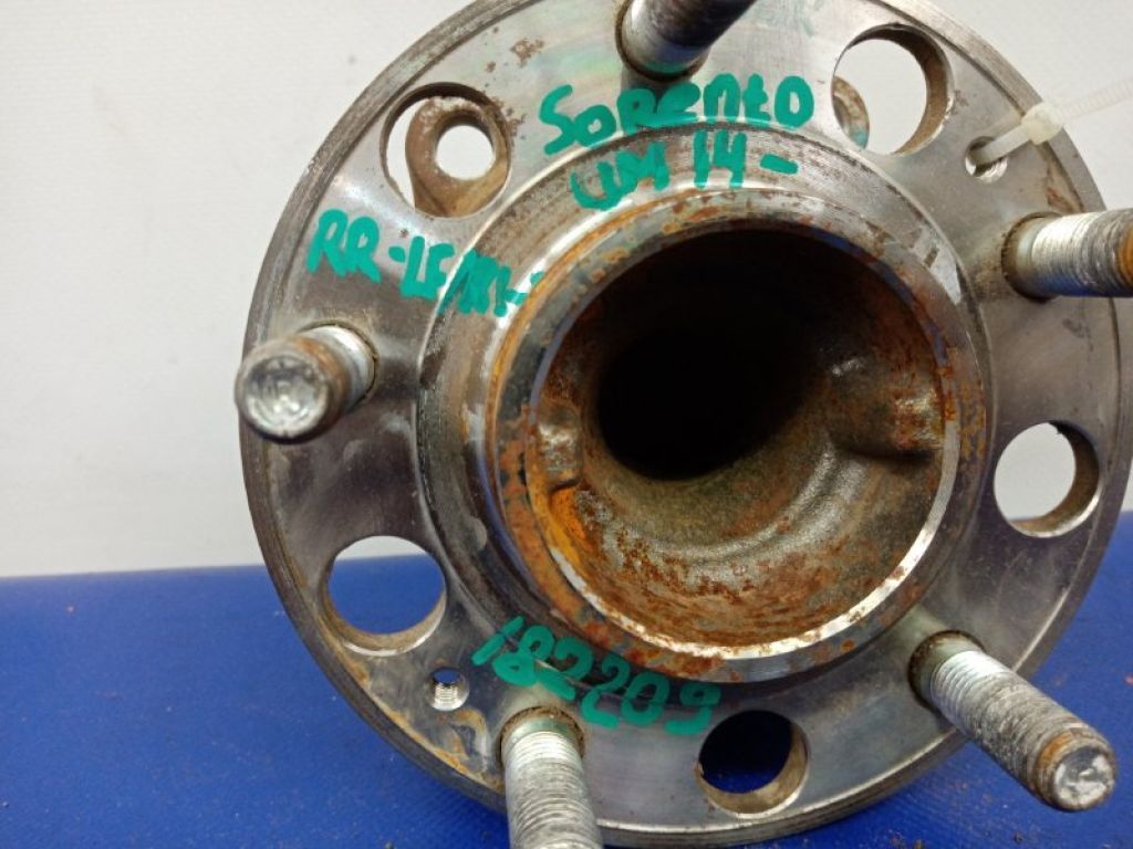 52750-C5000 | Ступица задн. KIA SORENTO UM 14- - Фото 2