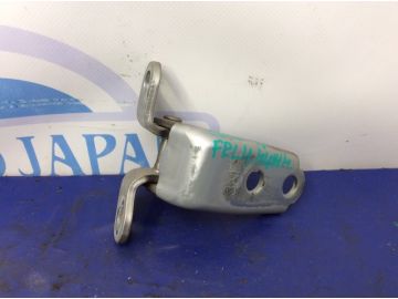 Петля двери нижняя передн. лев. HONDA CIVIC 4D 06-11