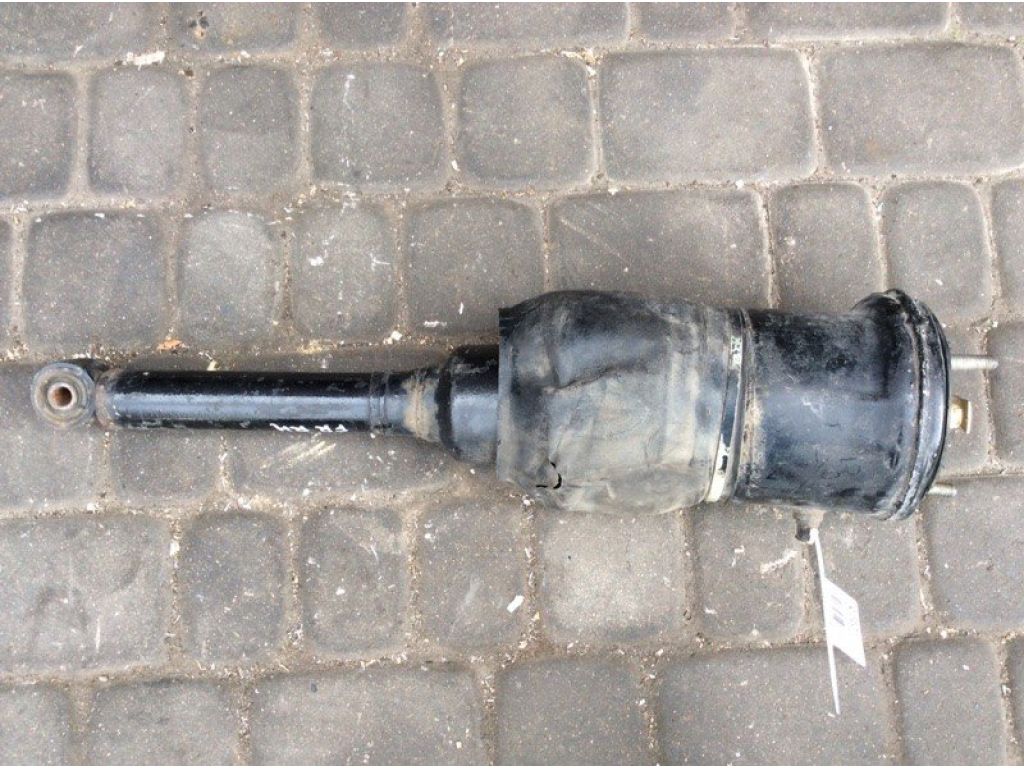 48010-50130 | Амортизатор передн. прав. LEXUS LS430 00-06