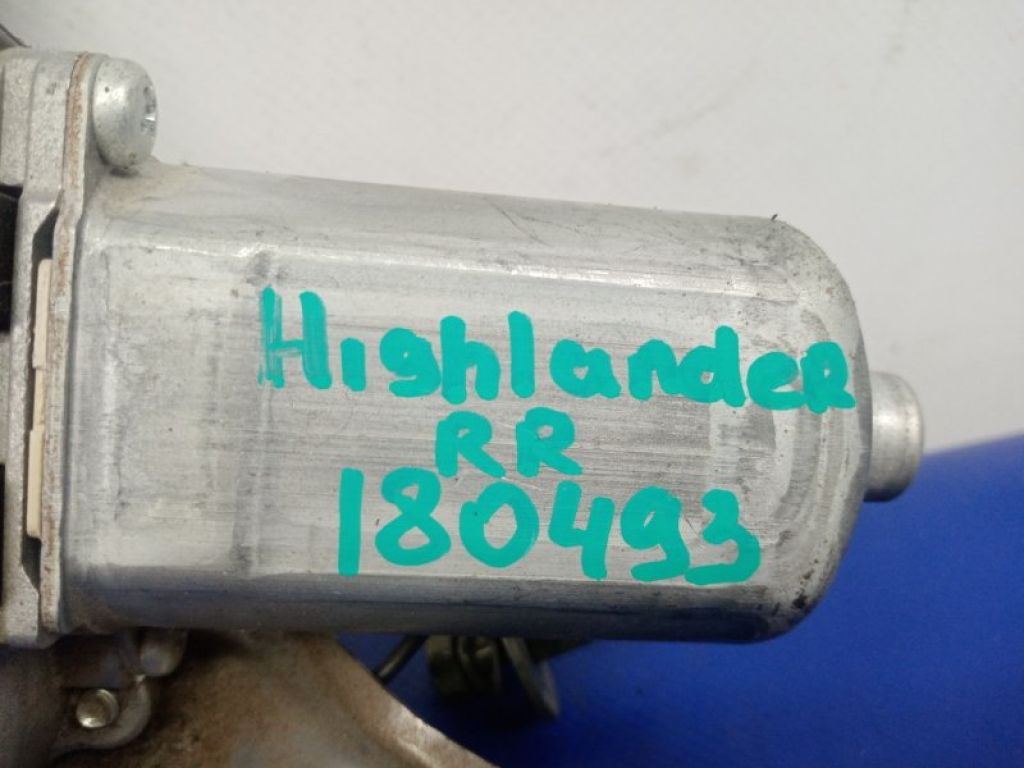 85130-48020 | Моторчик стеклоочистителя задн. TOYOTA HIGHLANDER 01-07 - Фото 2