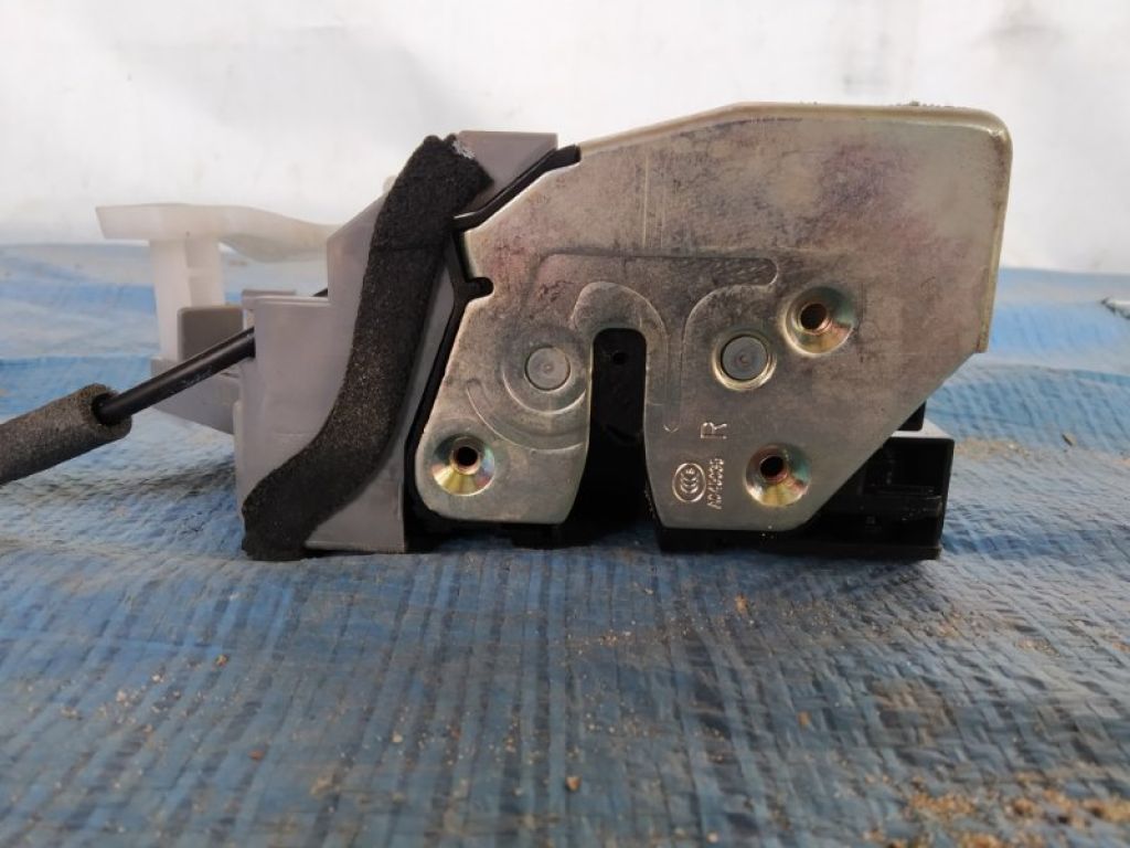 81420-C5000 | Замок двері задн. прав. KIA SORENTO UM 14- - Фото 3