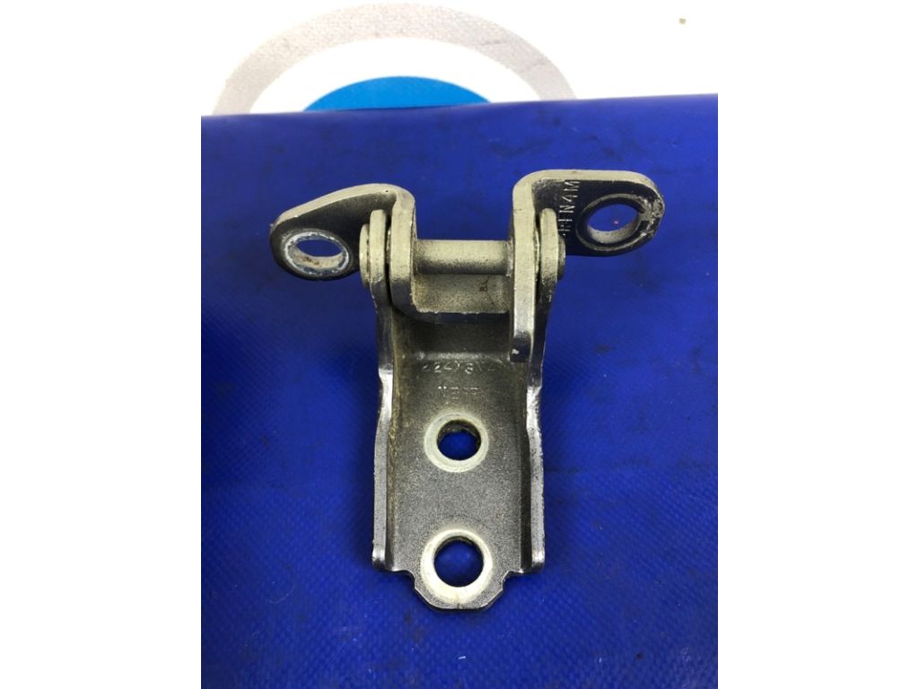 67920-SNE-A01ZZ | Петля двері нижня задн. прав. ACURA RDX 12-19 - Фото 2