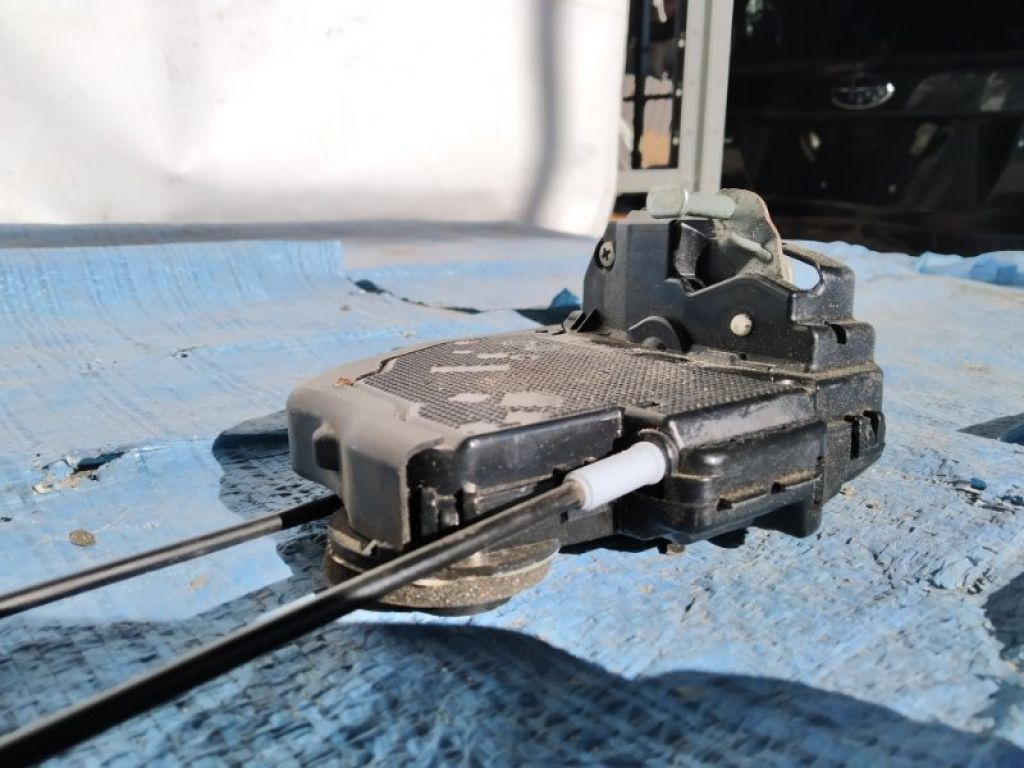 69060-42020 | Замок двері задн. лів. TOYOTA AURIS 06-12 - Фото 4