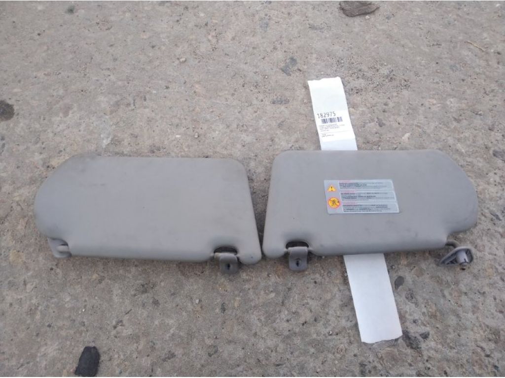 96401-BN470 | Козирок сонцезахисний NISSAN ALMERA 03-09