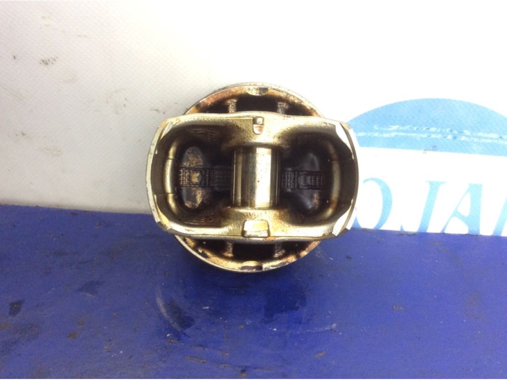 PEY2-11-SA0 | поршень MAZDA CX-5 (KE) 11-17 - Фото 3