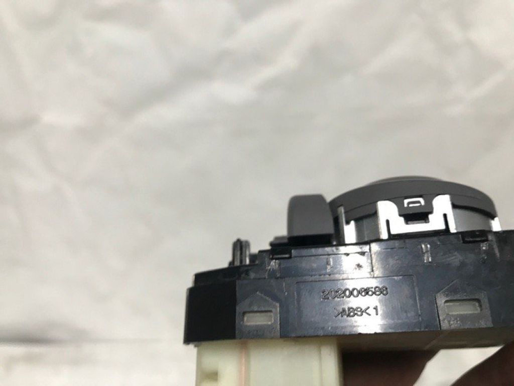 93573-3S000RAS | Блок управления зеркалами передн. лев. HYUNDAI SONATA YF 10-14 - Фото 3