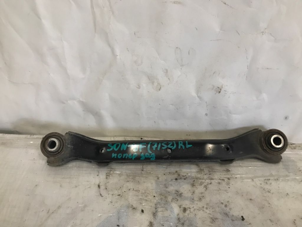 55100-3R000 | Рычаг задней подвески поперечный верхний лев. HYUNDAI SONATA YF 10-14