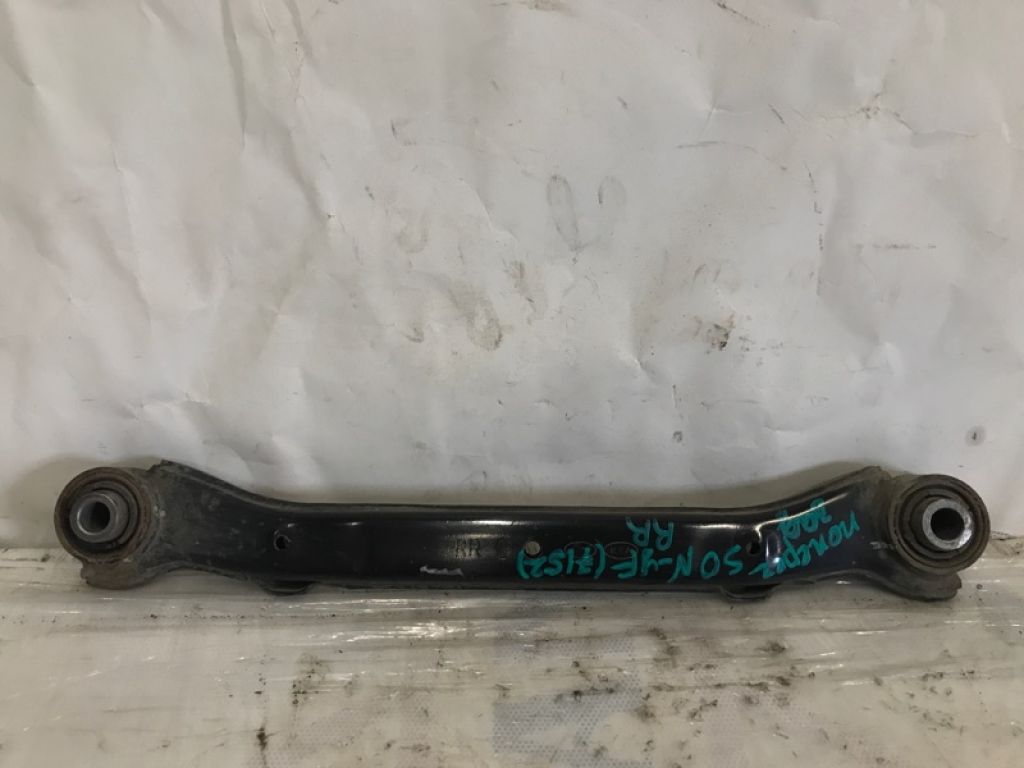 55100-3R000 | Рычаг задней подвески поперечный верхний прав. HYUNDAI SONATA YF 10-14