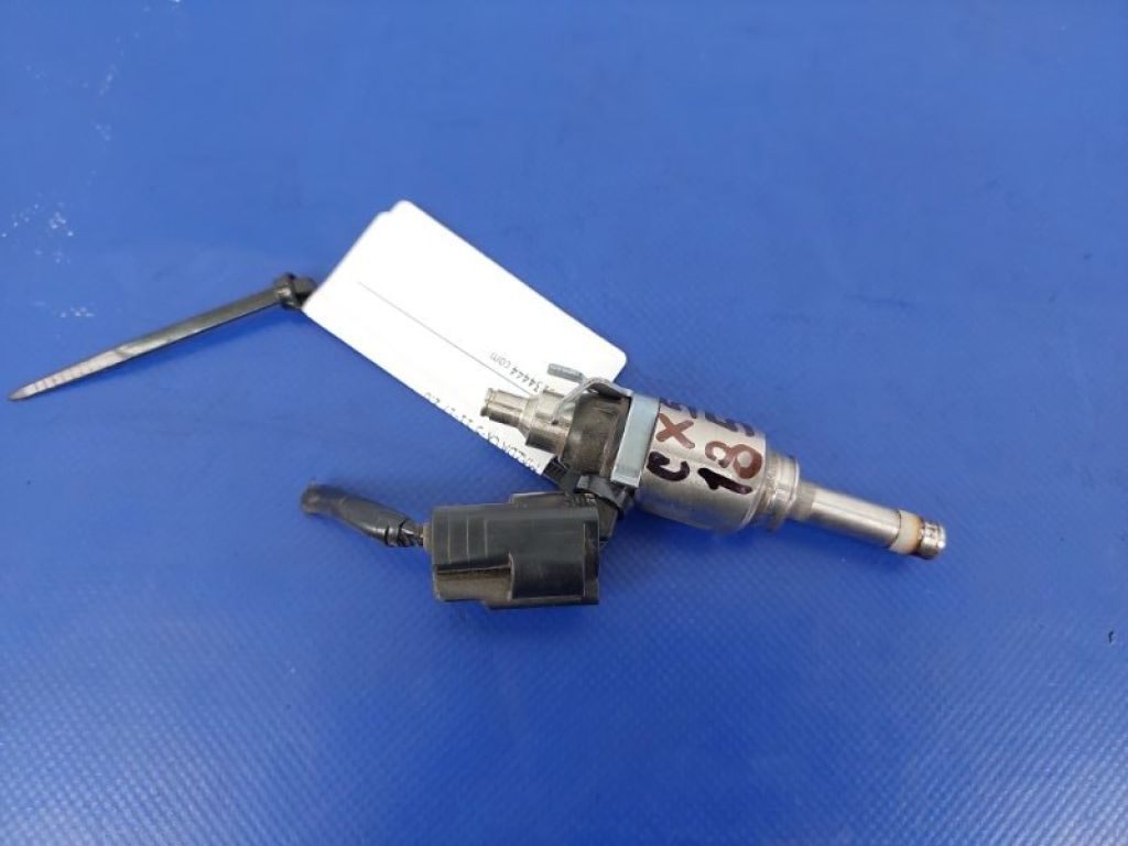 PE01-13-250B | Форсунка топливная MAZDA CX-5 (KE) 11-17