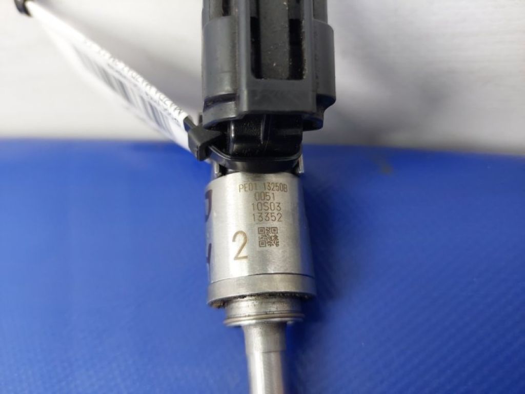 PE01-13-250B | Форсунка паливна MAZDA 3 BM 13-19 - Фото 2