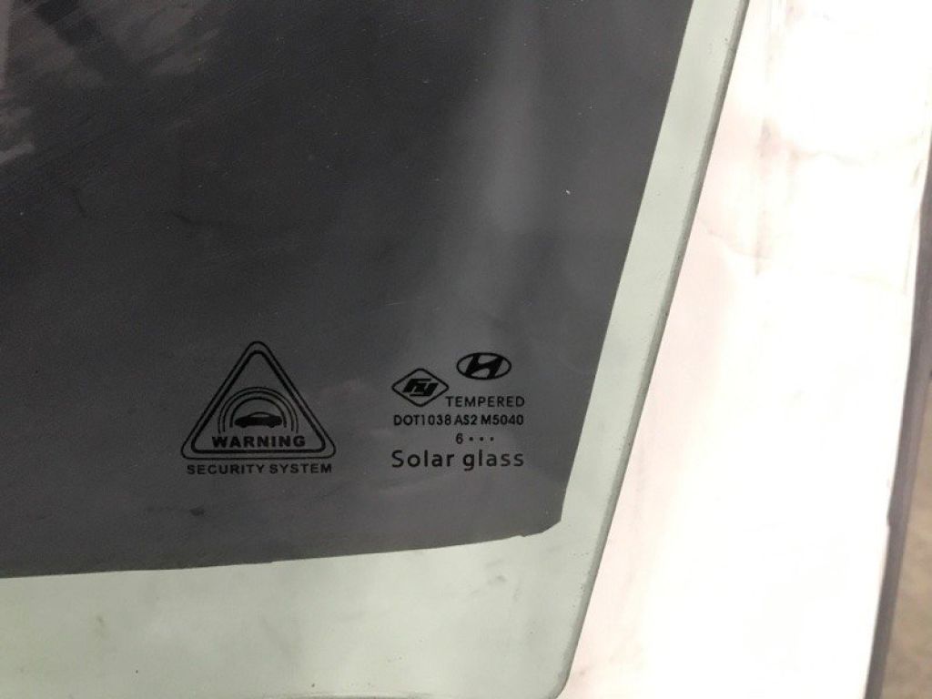 82410-C2000 | Скло дверей передн. лів. HYUNDAI SONATA LF 2014- - Фото 2