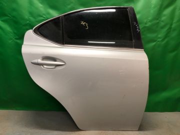 Двері задн. прав. LEXUS IS250/350 05-13