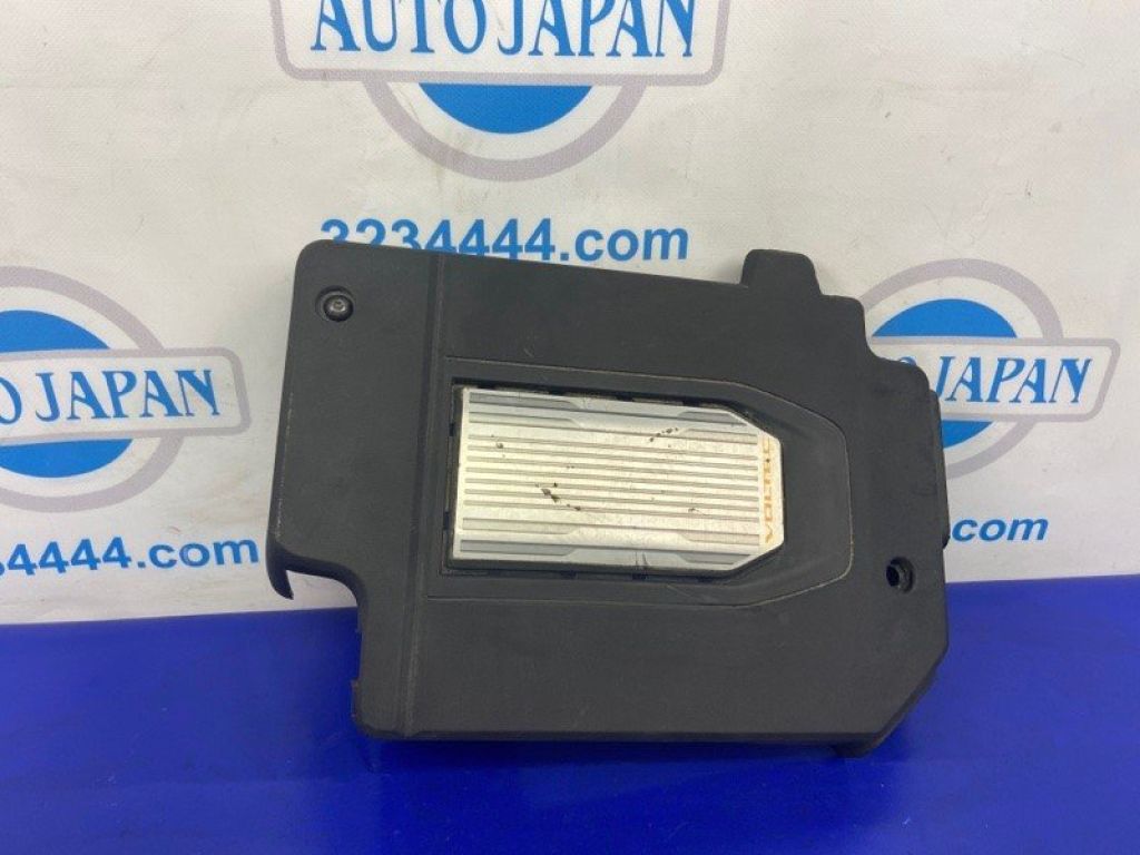 22886718 | Накладка двигуна декоративна CHEVROLET VOLT 10-15