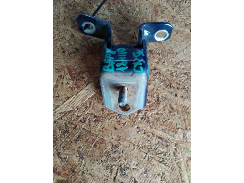 D461-72-210 | Петля двері верхня задн. прав. MAZDA CX-9 06-16