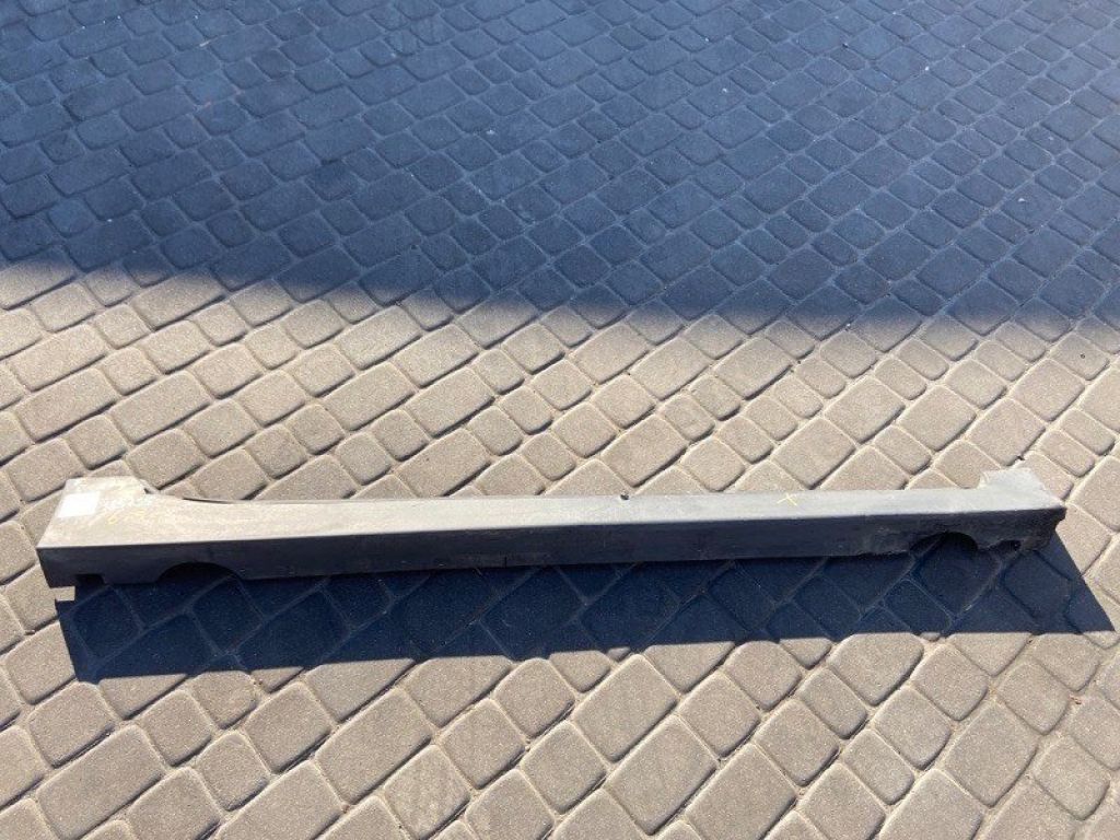 22810846 | Накладка порога наружная прав. CHEVROLET VOLT 10-15