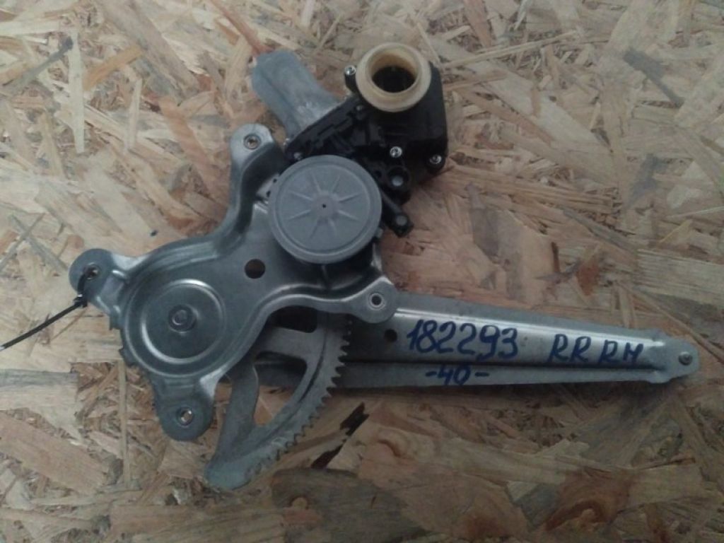 69803-06110 | Стеклоподъемник задн. прав. TOYOTA CAMRY 40 06-11