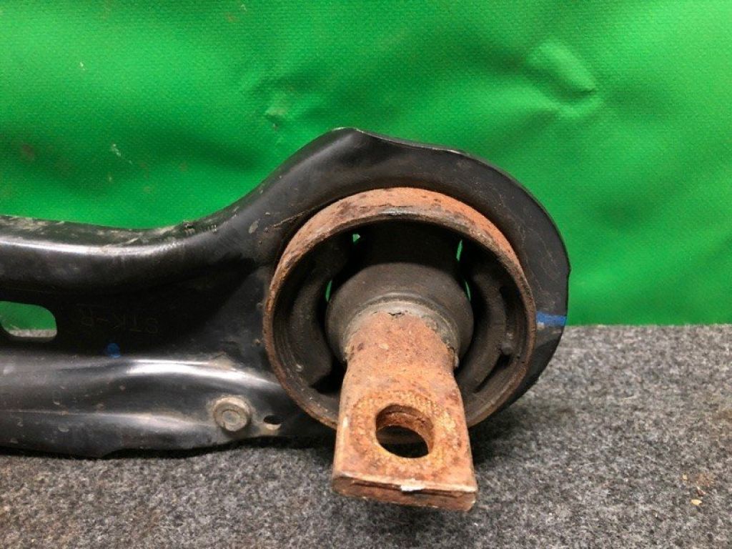 52371-STK-A00 | Важіль задньої підвіски поздовжній прав. ACURA RDX 12-19 - Фото 2