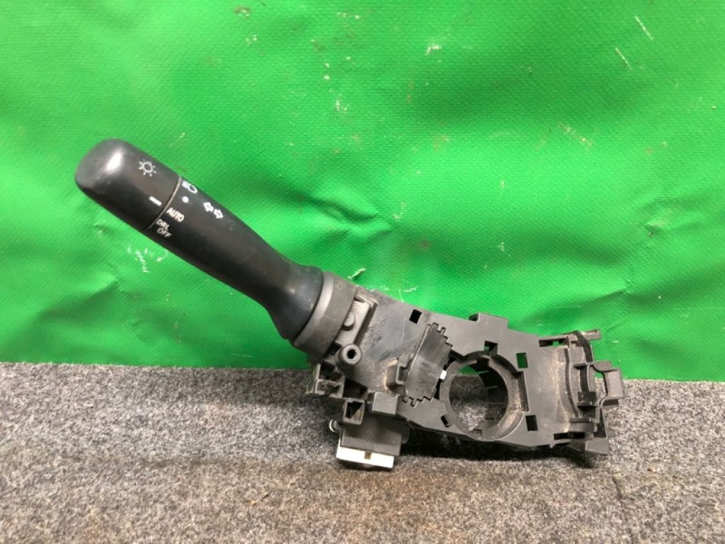 84140-06400 | Подрулевой переключатель лев. TOYOTA CAMRY 40 06-11