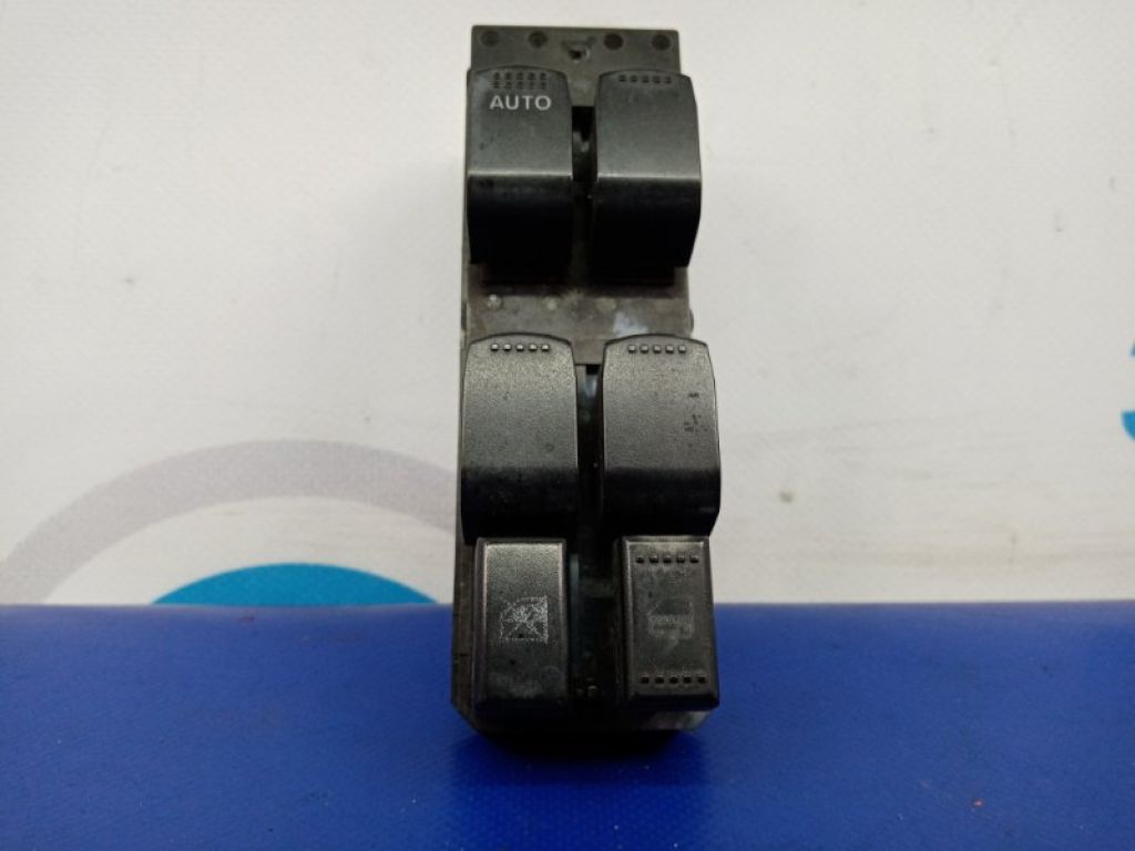 37990-64J20 | Блок управления стеклоподъемниками передн. лев. SUZUKI SX4 06-13