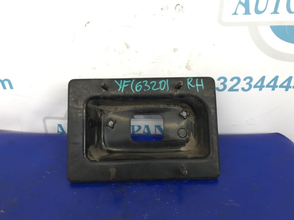 86642-3Q000 | Кронштейн підсилювача заднього бампера прав. HYUNDAI SONATA YF 10-14