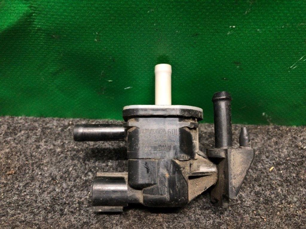 25860-0H080 | Клапан электромагнитный (вакуумный) TOYOTA CAMRY 40 06-11