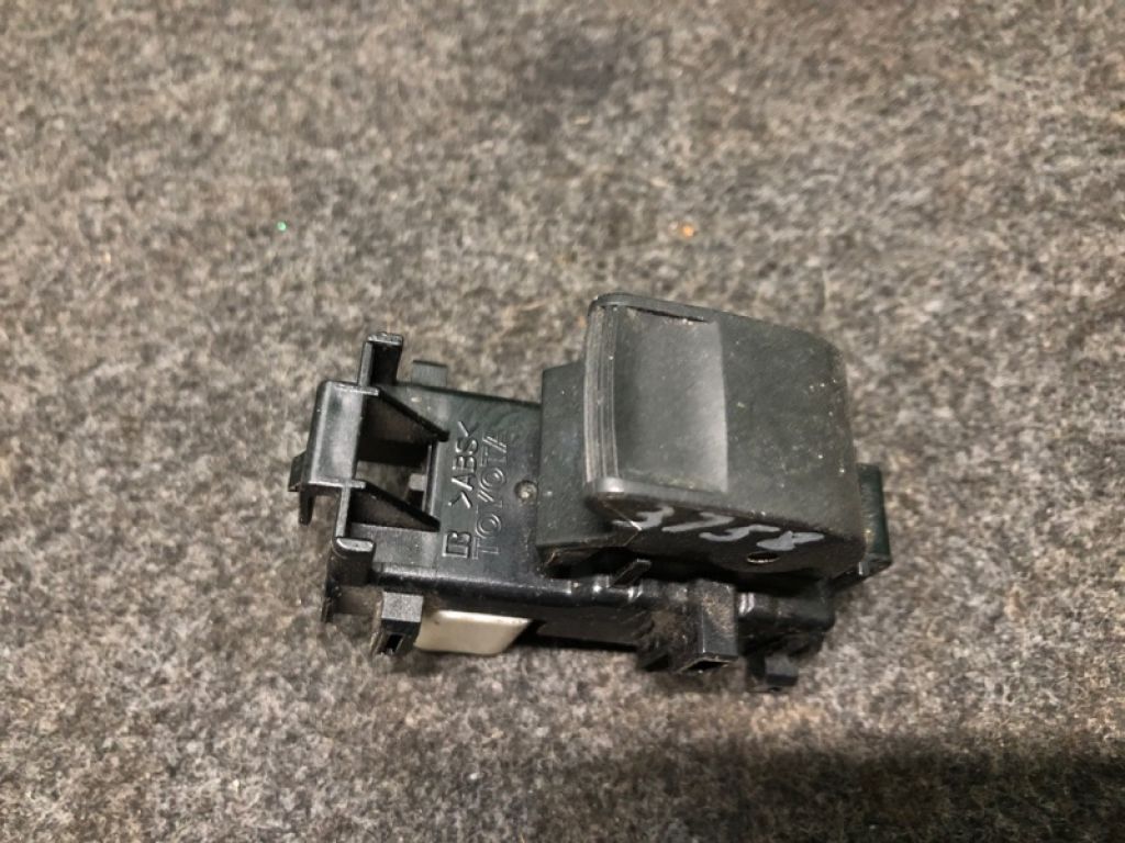 84810-52030 | Кнопка стеклоподъемника TOYOTA CAMRY 40 06-11 - Фото 2