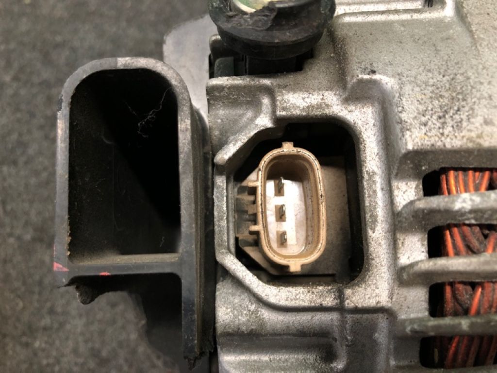 L33G-18-300 | Генератор MAZDA CX-7 06-12 - Фото 5