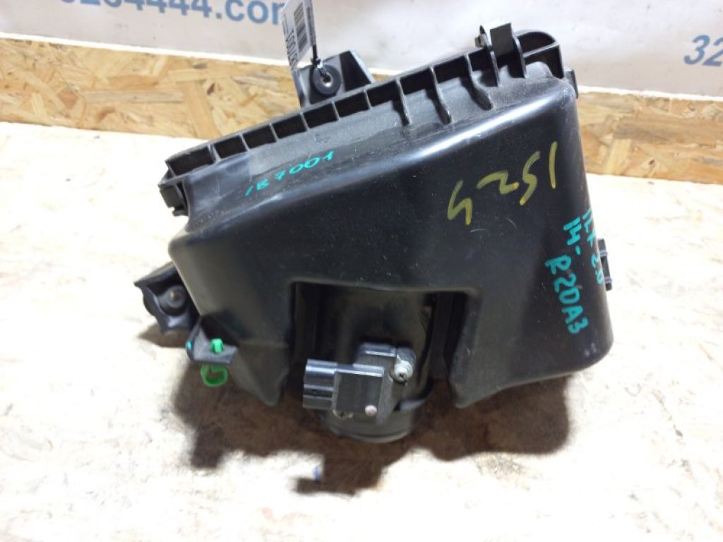 17201-R1A-A01 | Корпус воздушного фильтра ACURA ILX 12-16