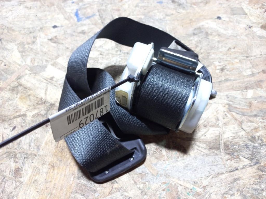 04828-TX6-A01ZC | Ремень безопасности задн. лев. ACURA ILX 12-16